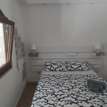 Il Rosso E Il Nero Apartment บาร์เลตตา ภายนอก รูปภาพ