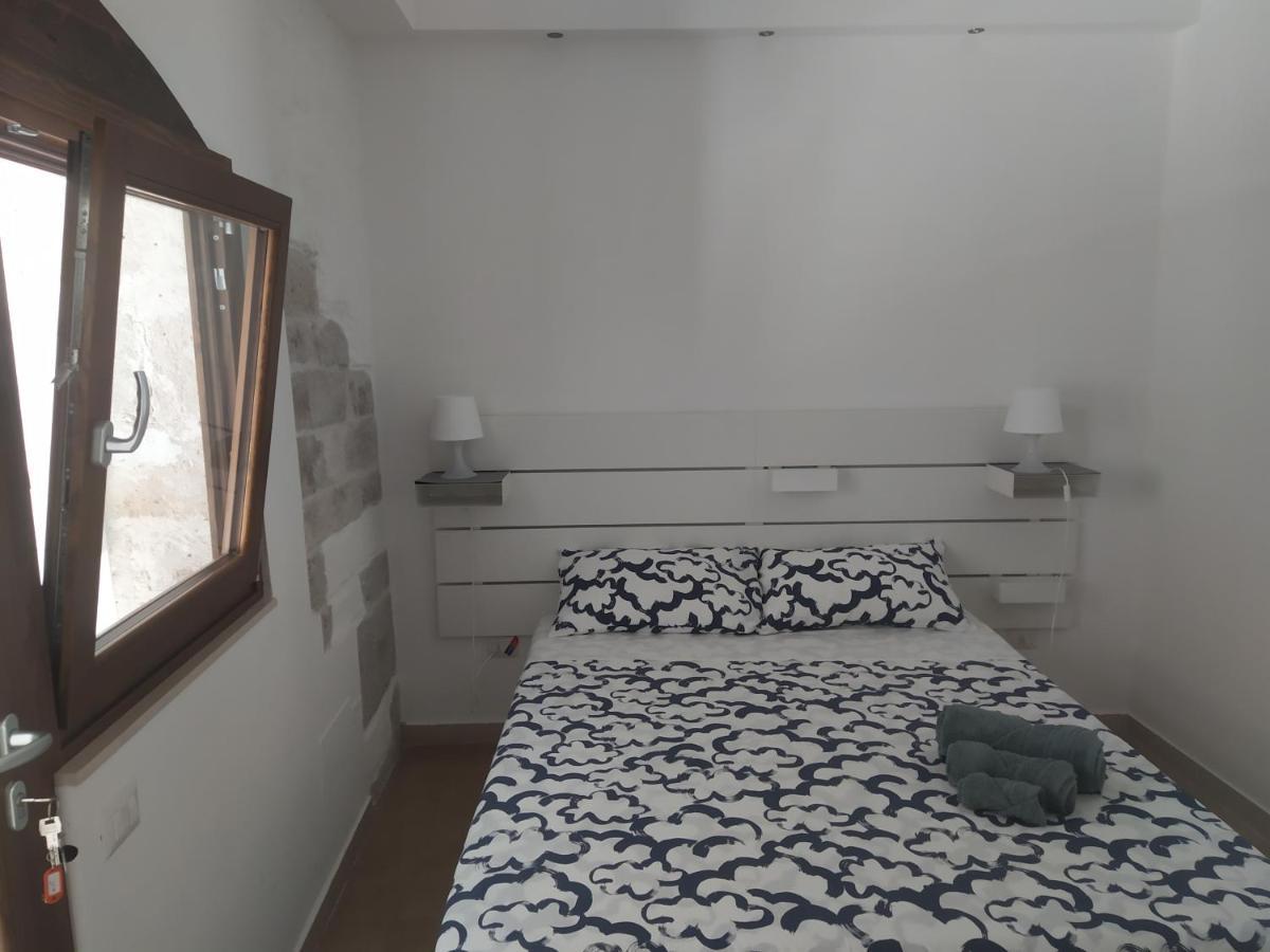 Il Rosso E Il Nero Apartment บาร์เลตตา ภายนอก รูปภาพ